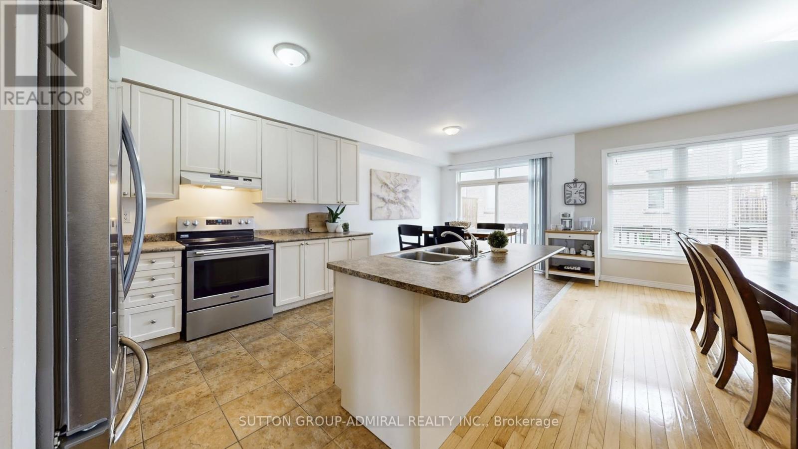 36 Helen Street, Vaughan, Ontario  L4L 3S3 - Photo 13 - N12986998