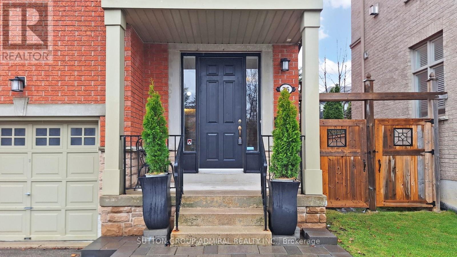 36 Helen Street, Vaughan, Ontario  L4L 3S3 - Photo 2 - N12986998