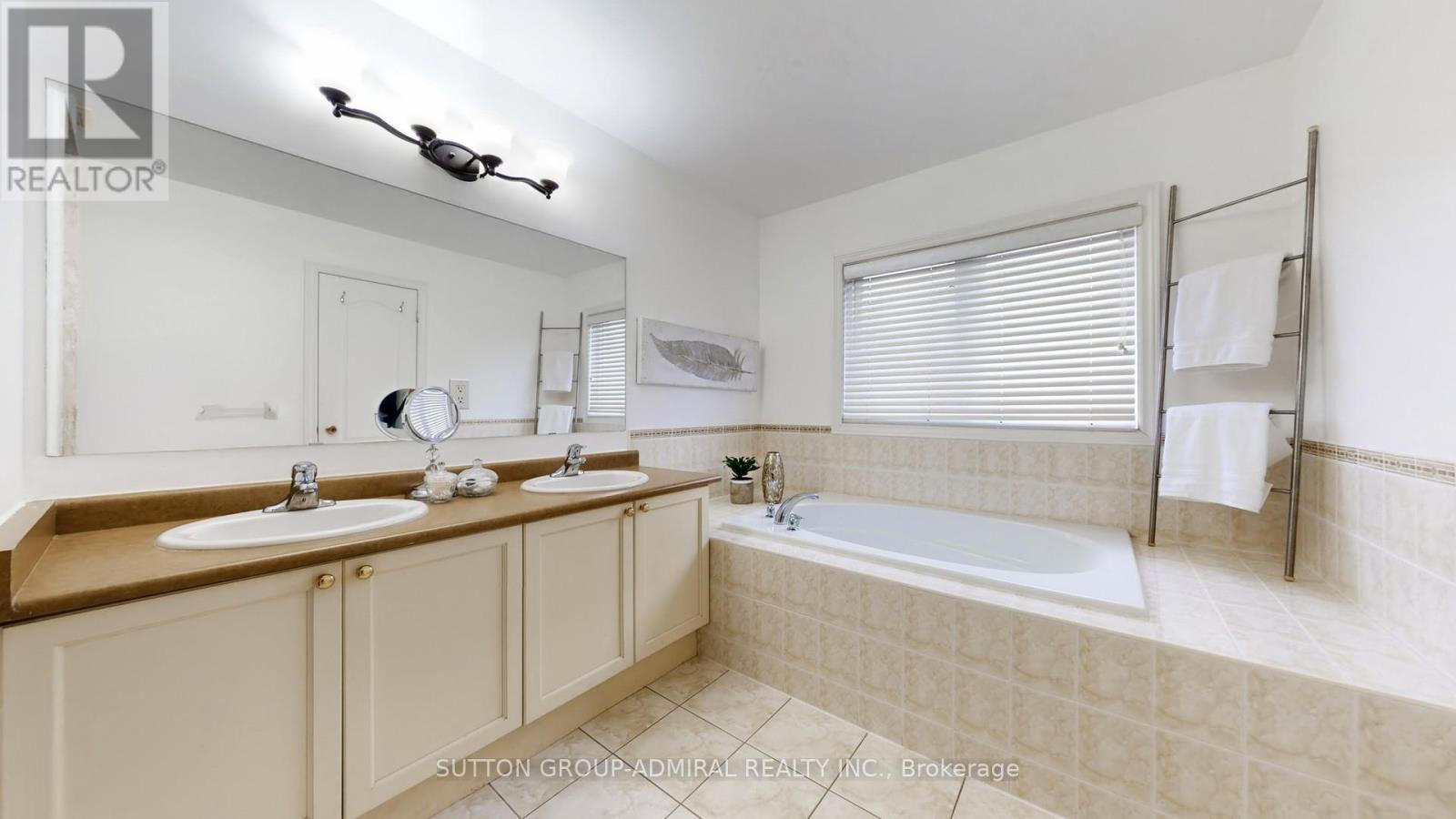 36 Helen Street, Vaughan, Ontario  L4L 3S3 - Photo 21 - N12986998