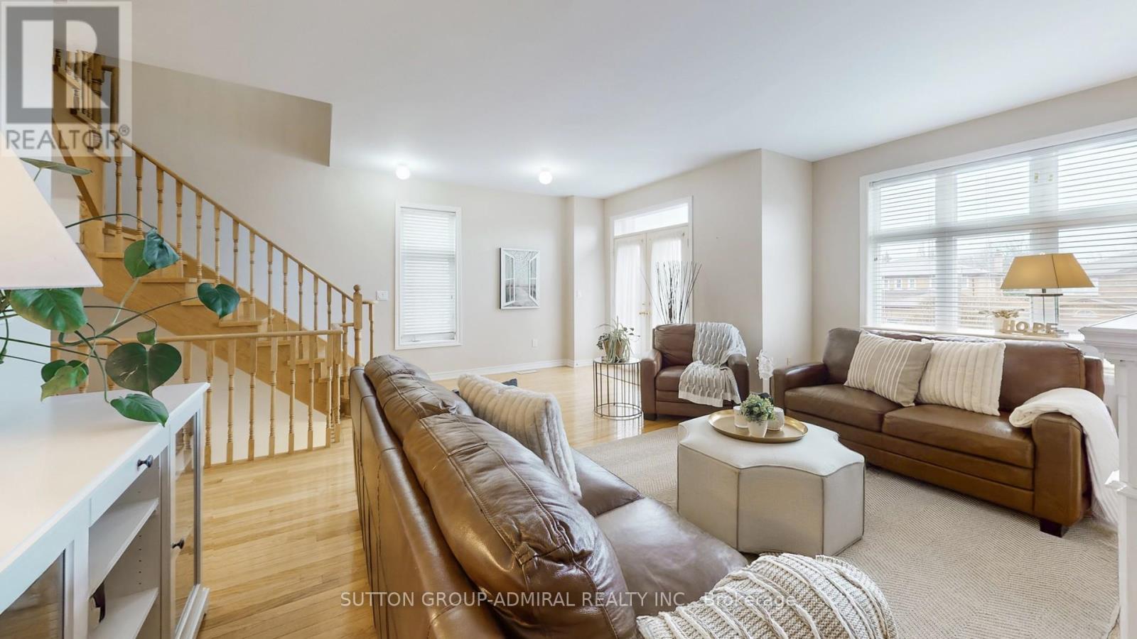 36 Helen Street, Vaughan, Ontario  L4L 3S3 - Photo 7 - N12986998