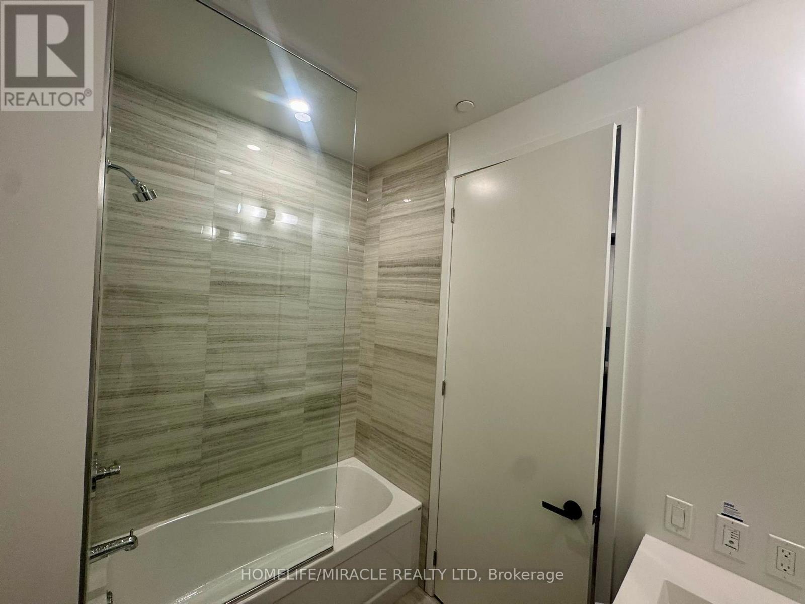 1611 - 225 Commerce Street, Vaughan, Ontario L4K 5C3 - Photo 34 - N12987070