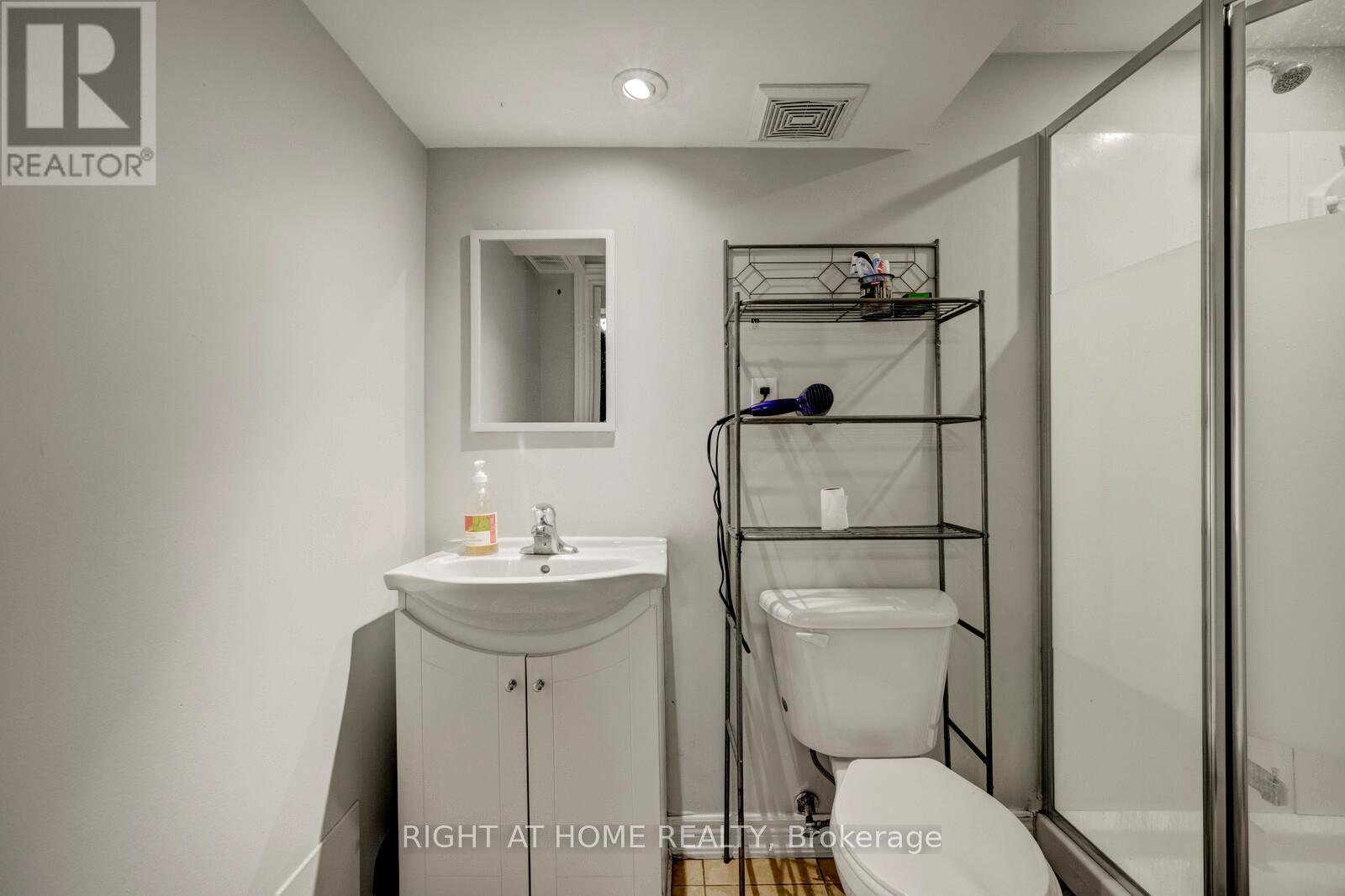 53 Feather Reed Way, Brampton, Ontario  L6R 2Z7 - Photo 33 - W12987014