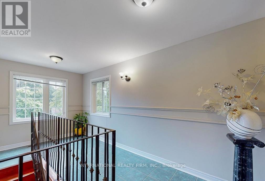 Second Floor - 6 English Street, Brampton, Ontario  L6X 1L4 - Photo 14 - W12987024