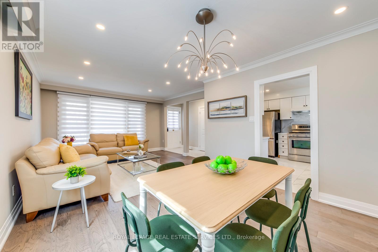 577 Trudale Court, Oakville, Ontario  L6L 4H2 - Photo 9 - W12987028