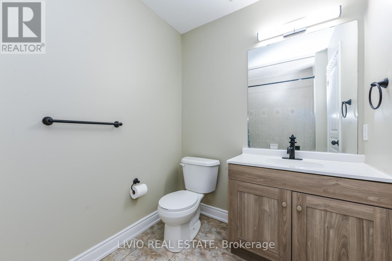 48 Bonnie Braes Drive, Brampton, Ontario  L6Y 0Y5 - Photo 23 - W12987036