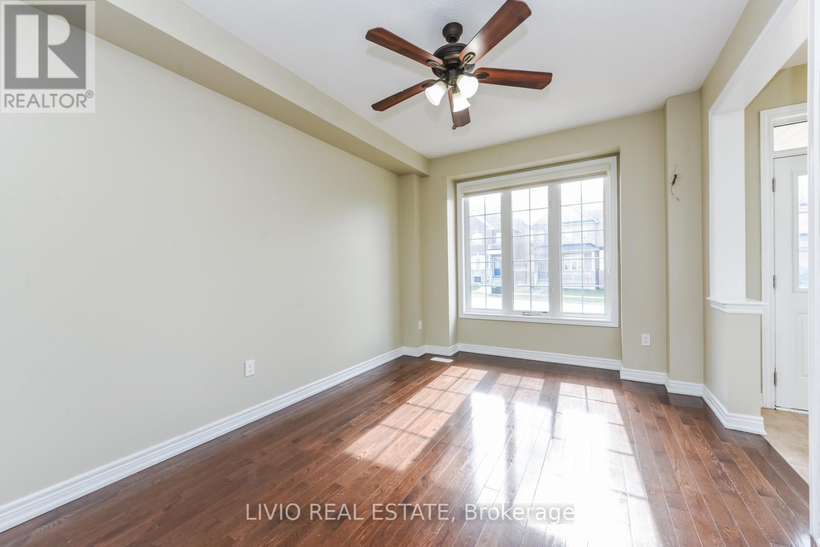 48 Bonnie Braes Drive, Brampton, Ontario  L6Y 0Y5 - Photo 6 - W12987036