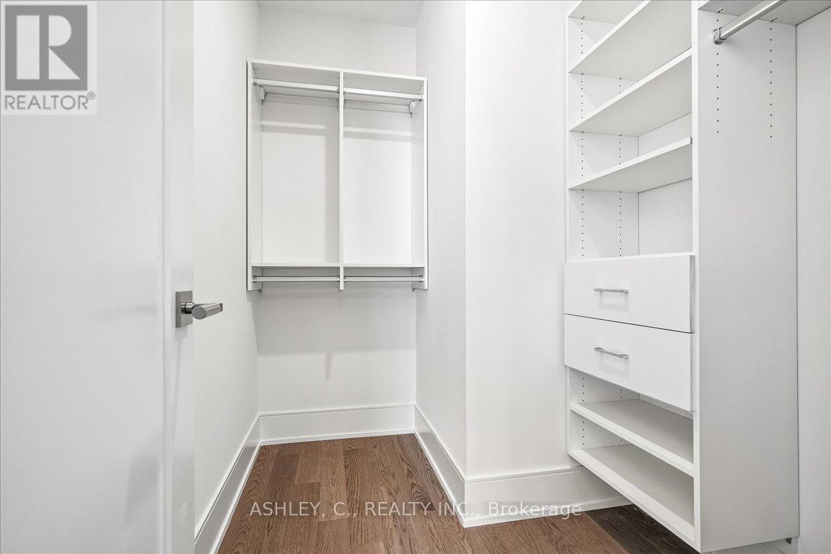 259 The Kingsway, Toronto, Ontario  M9A 0G2 - Photo 19 - W12987080