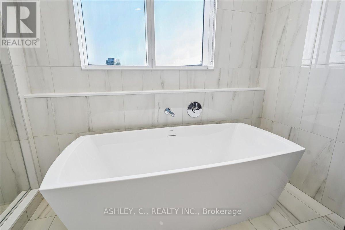 259 The Kingsway, Toronto, Ontario  M9A 0G2 - Photo 30 - W12987080
