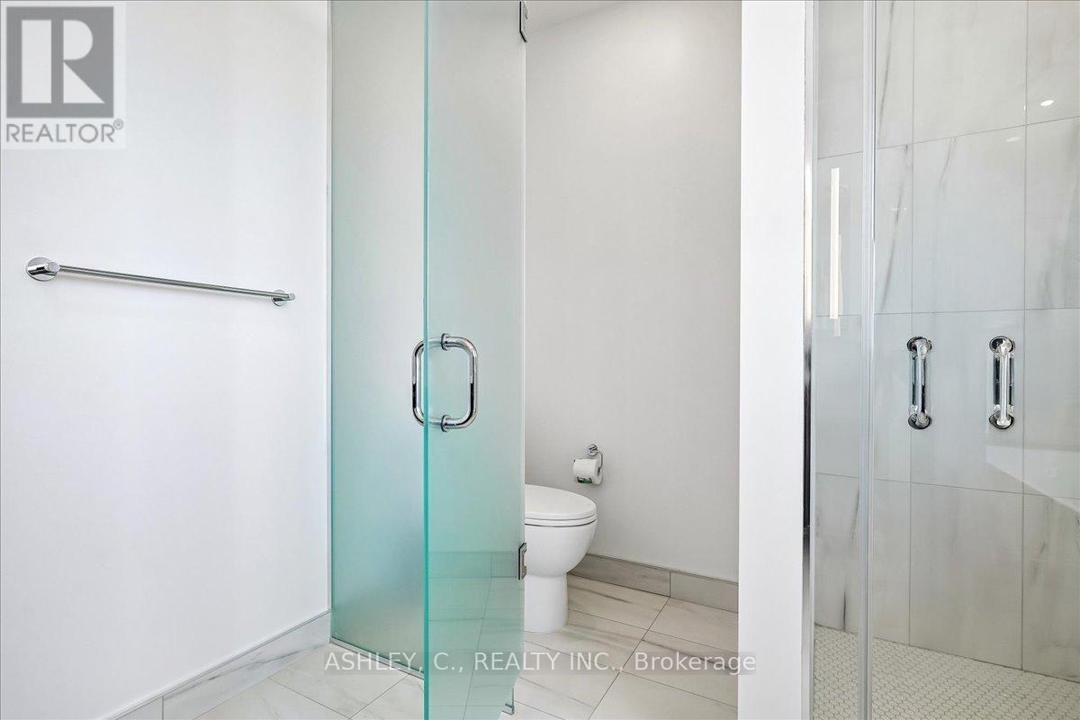 259 The Kingsway, Toronto, Ontario  M9A 0G2 - Photo 32 - W12987080