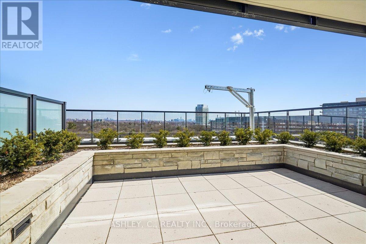 259 The Kingsway, Toronto, Ontario  M9A 0G2 - Photo 9 - W12987080