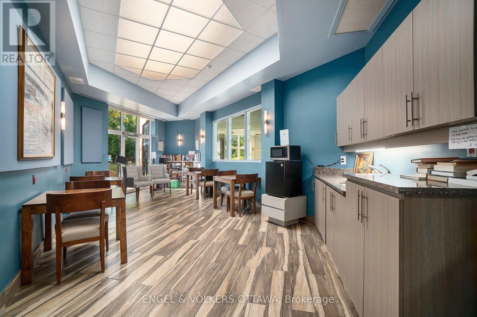 805 - 3105 Carling Avenue, Ottawa, Ontario  K2H 5A6 - Photo 31 - X12981920