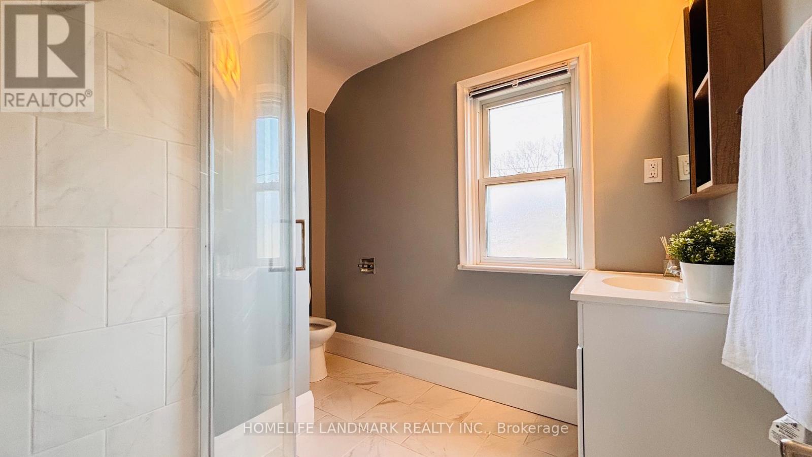138 Glasgow Street, Kitchener, Ontario  N2G 2G9 - Photo 25 - X12987004