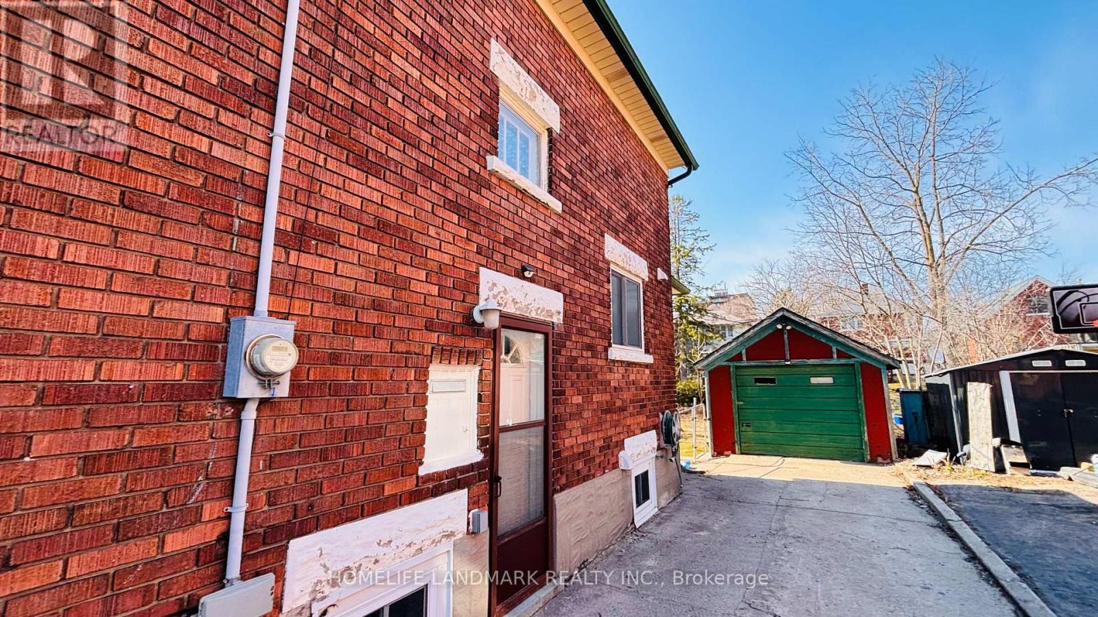 138 Glasgow Street, Kitchener, Ontario  N2G 2G9 - Photo 27 - X12987004