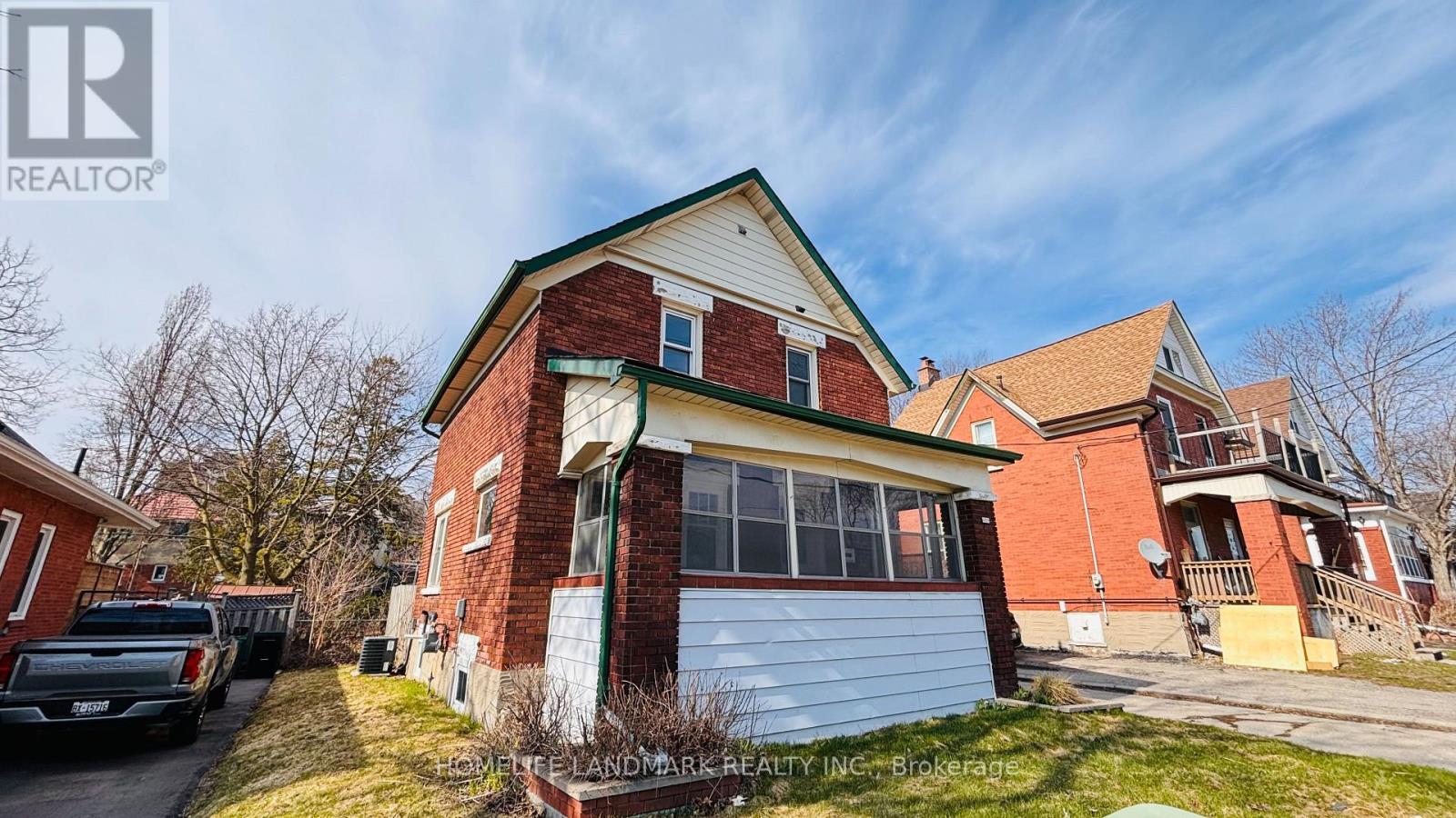 138 Glasgow Street, Kitchener, Ontario  N2G 2G9 - Photo 4 - X12987004