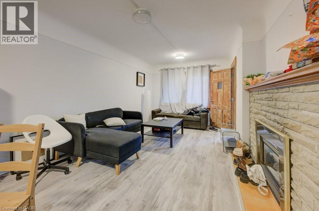 74 Mcdougall Road, Waterloo, Ontario  N2L 2W5 - Photo 12 - 40812237