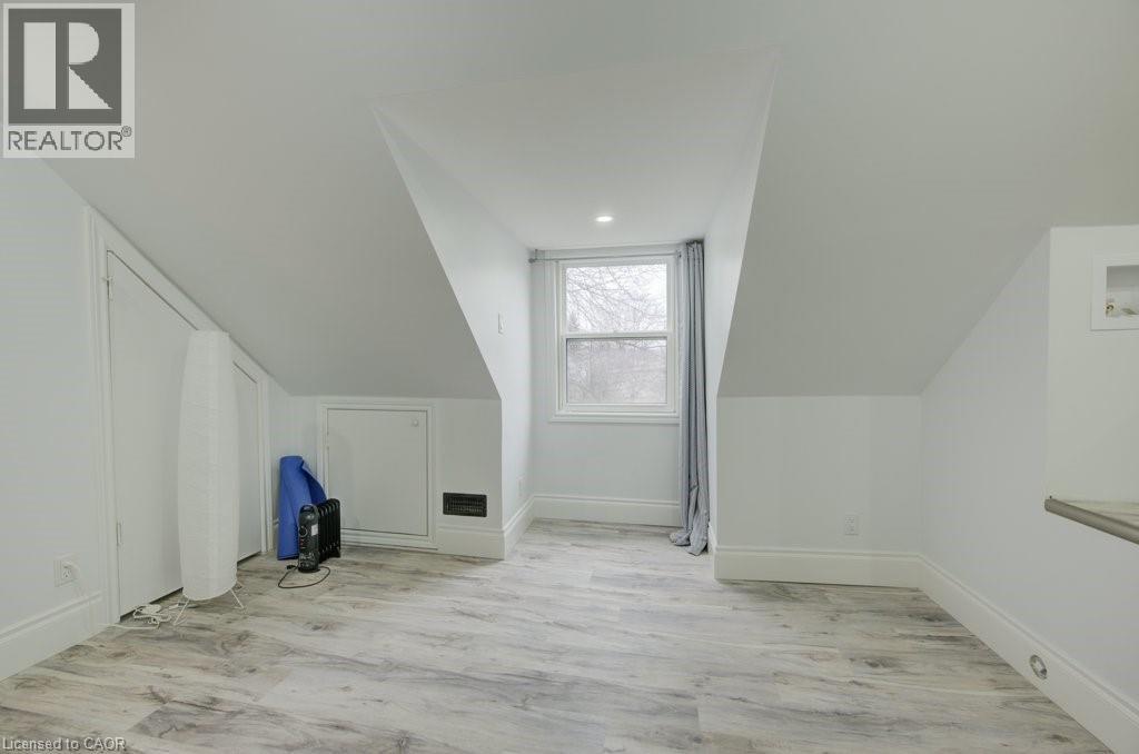 74 Mcdougall Road, Waterloo, Ontario  N2L 2W5 - Photo 28 - 40812237