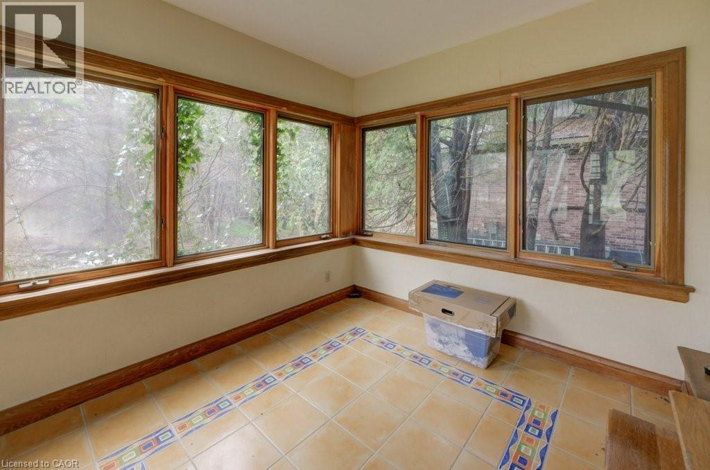 74 Mcdougall Road, Waterloo, Ontario  N2L 2W5 - Photo 22 - 40812237