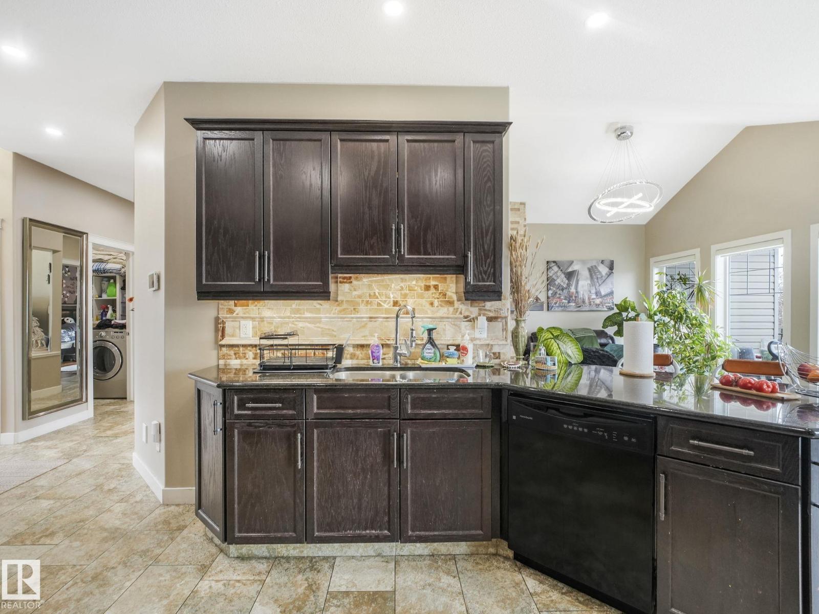 876 Hodgins Rd NW, Edmonton, Alberta  T6M 0K8 - Photo 32 - E4481472