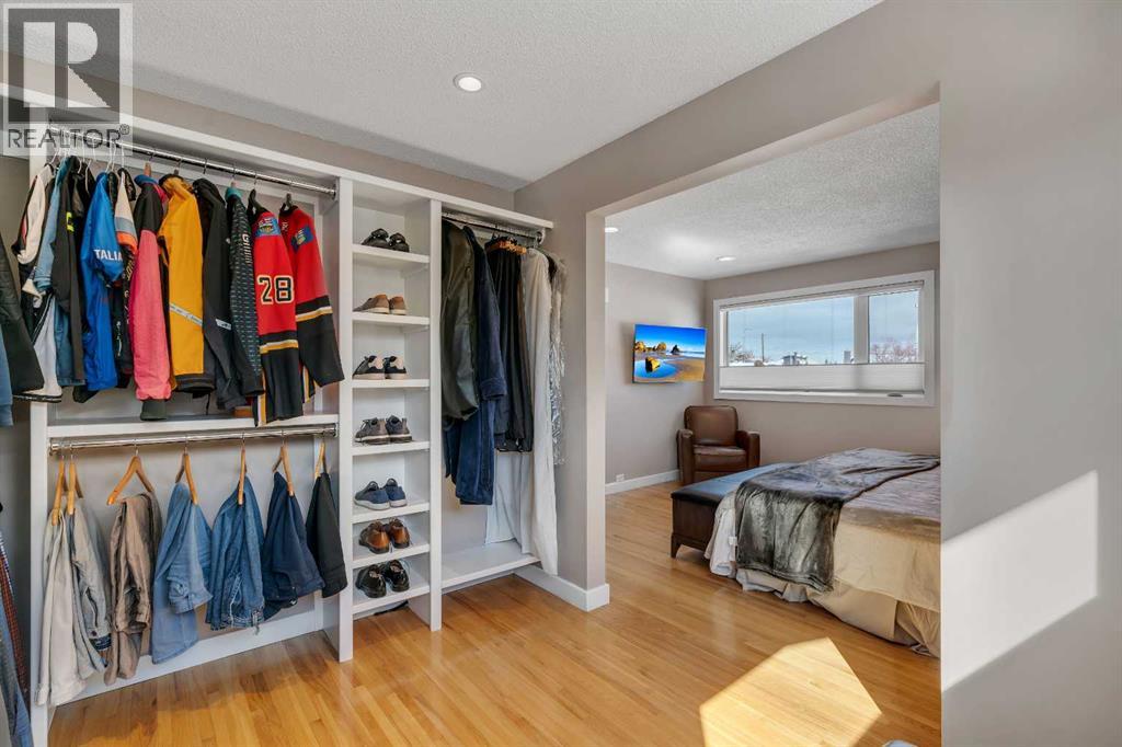 5411 Ladbrooke Drive SW, Calgary, Alberta  T3E 5X9 - Photo 25 - A2291483