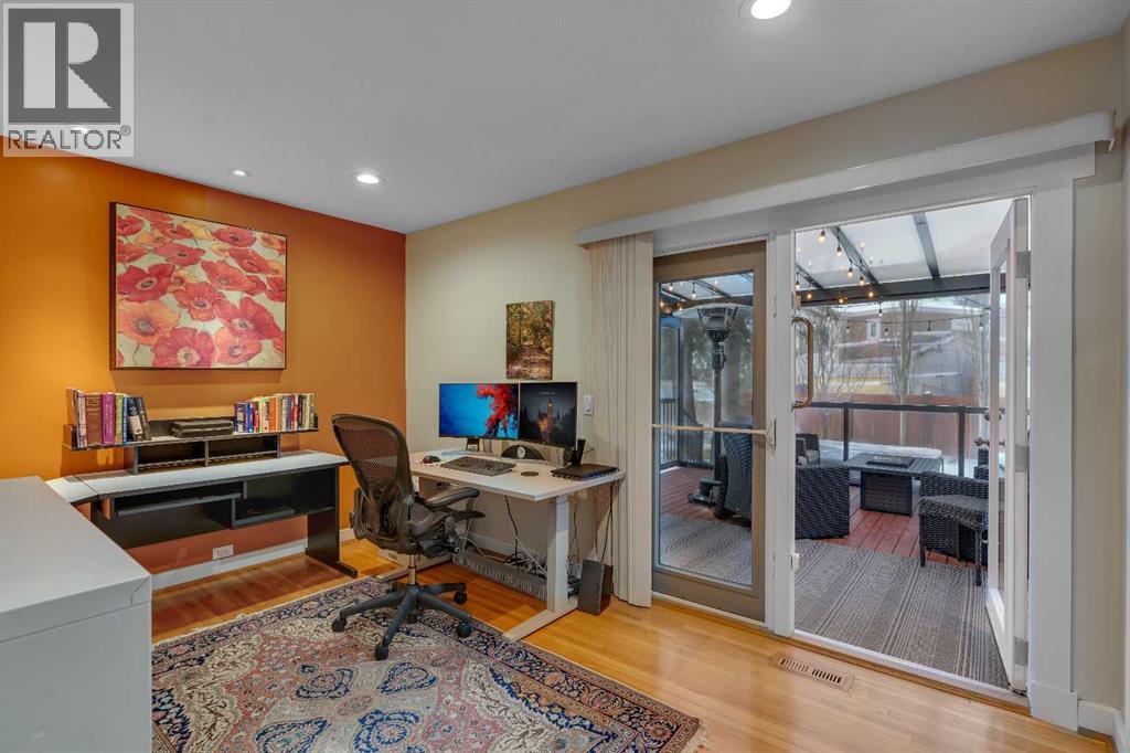 5411 Ladbrooke Drive SW, Calgary, Alberta  T3E 5X9 - Photo 17 - A2291483