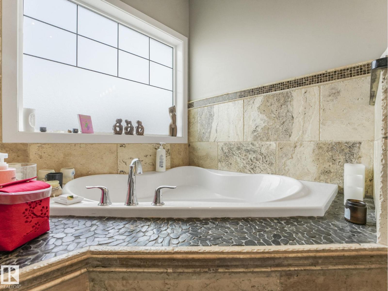 876 Hodgins Rd NW, Edmonton, Alberta  T6M 0K8 - Photo 52 - E4481472