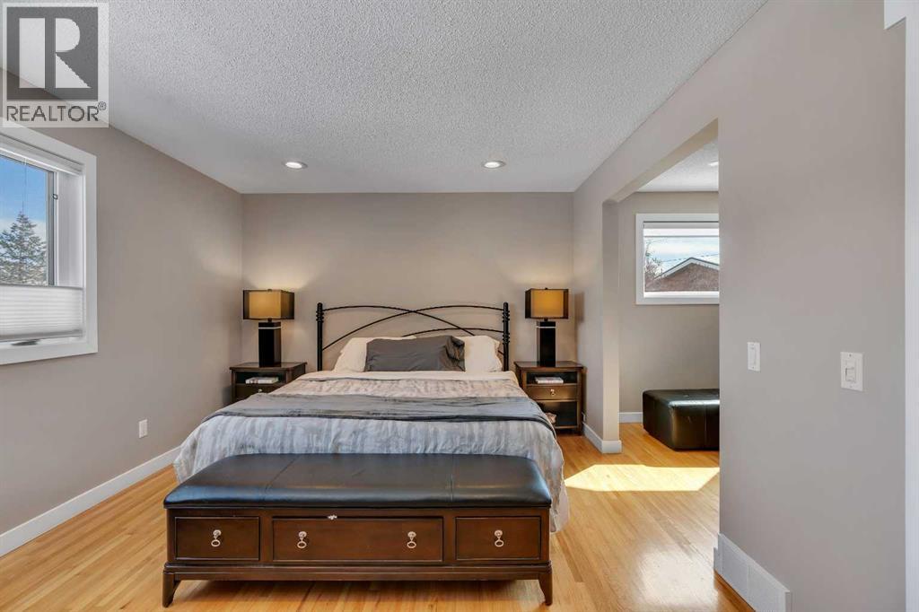 5411 Ladbrooke Drive SW, Calgary, Alberta  T3E 5X9 - Photo 22 - A2291483