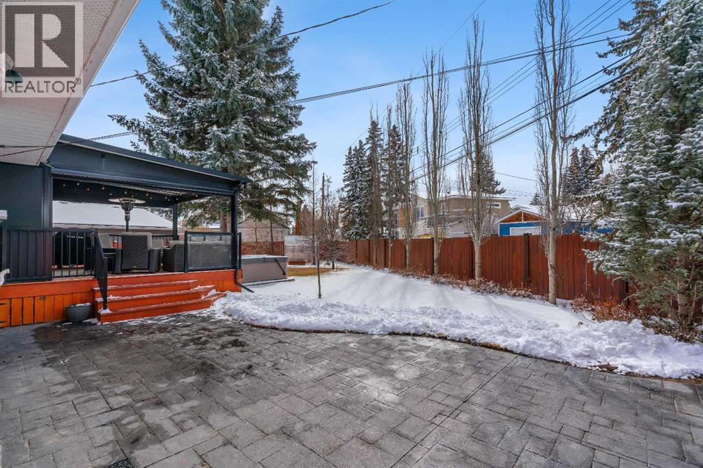 5411 Ladbrooke Drive SW, Calgary, Alberta  T3E 5X9 - Photo 45 - A2291483