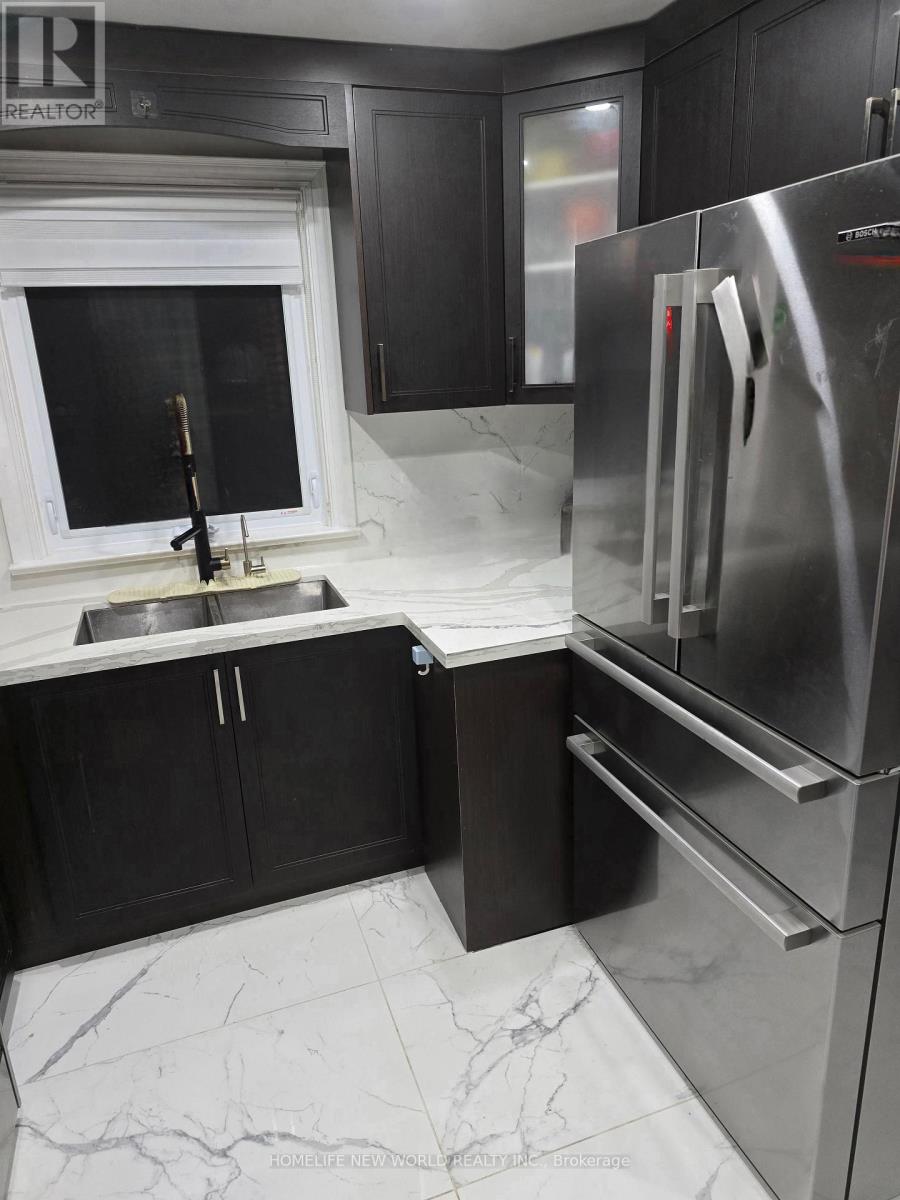 48 Lincoln Green Drive, Markham, Ontario  L3P 1R7 - Photo 8 - N12987034