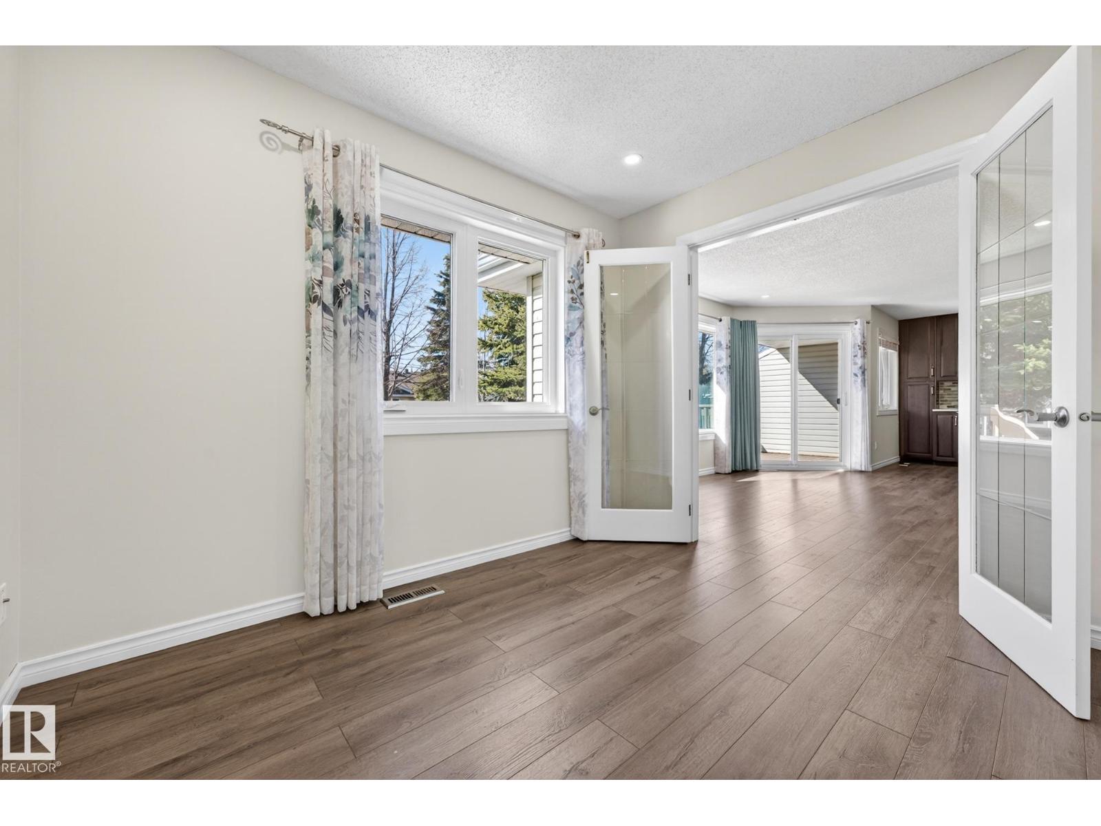 #30 903 109 St Nw, Edmonton, Alberta  T6J 6R1 - Photo 34 - E4481876