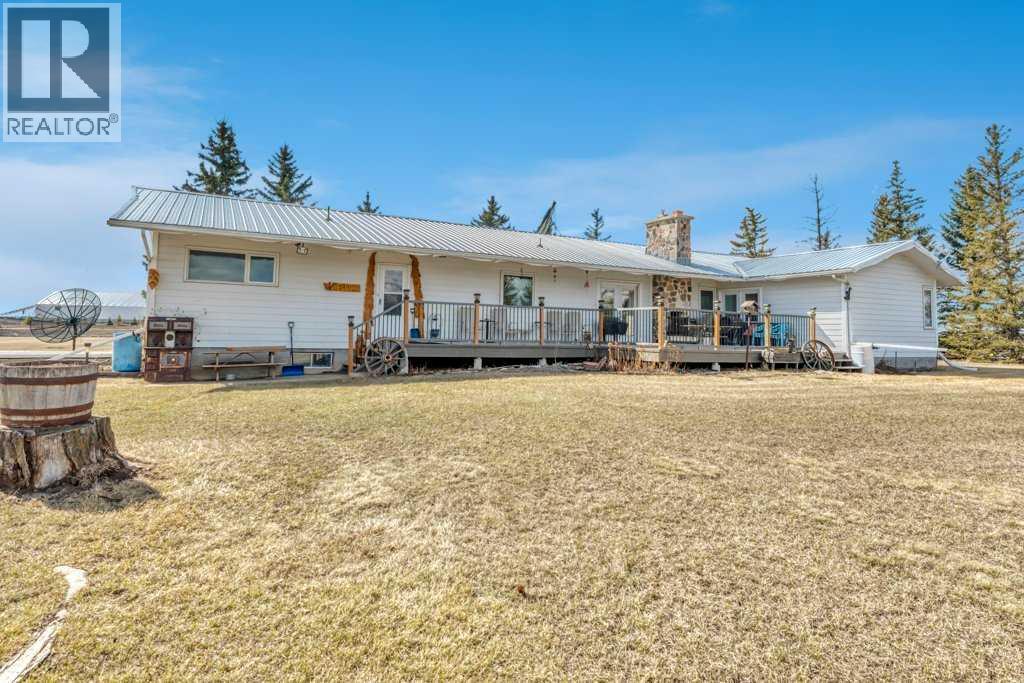 261083 Township Road 222, Rural Wheatland County, Alberta  T0J 0M0 - Photo 2 - A2300776