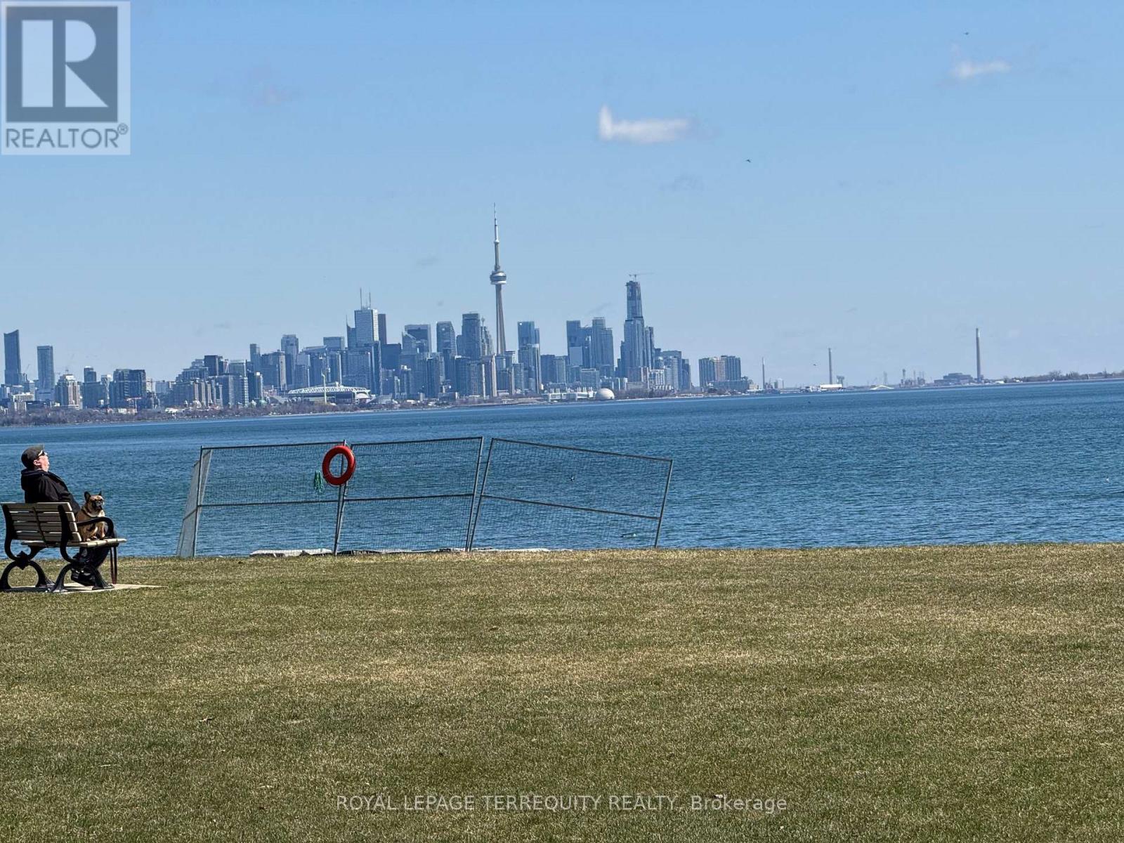 87 Eighth Street, Toronto, Ontario  M8V 3C5 - Photo 35 - W12964888