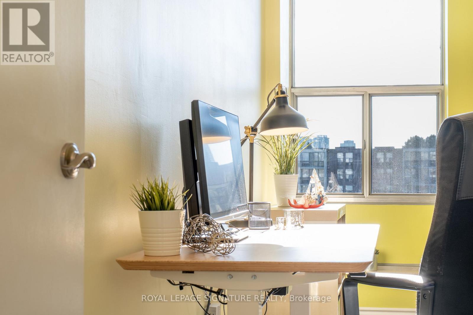 404 - 30 Fashion Roseway, Toronto, Ontario  M2N 6B4 - Photo 37 - C12986902