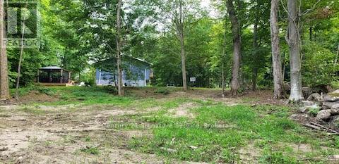 879 Stephenson Road E, Huntsville, Ontario  P0B 1L0 - Photo 46 - X12987056