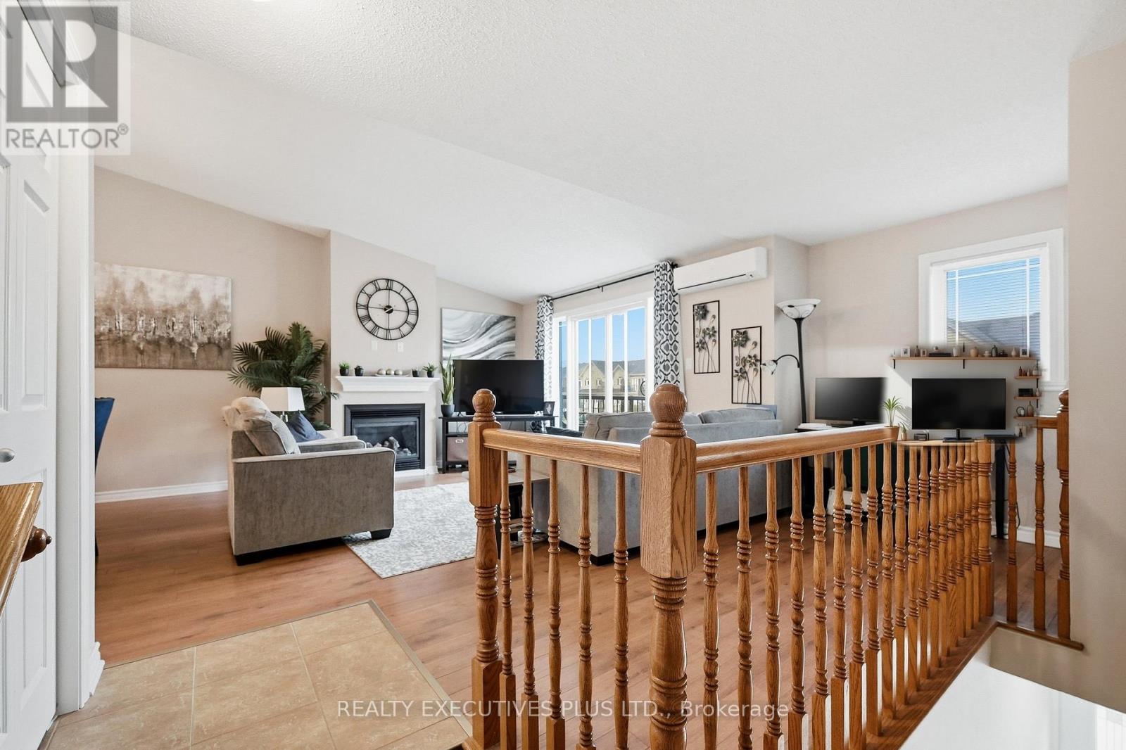 703 - 200 Eliot Street, Clarence-Rockland, Ontario  K4K 0G4 - Photo 3 - X12879168