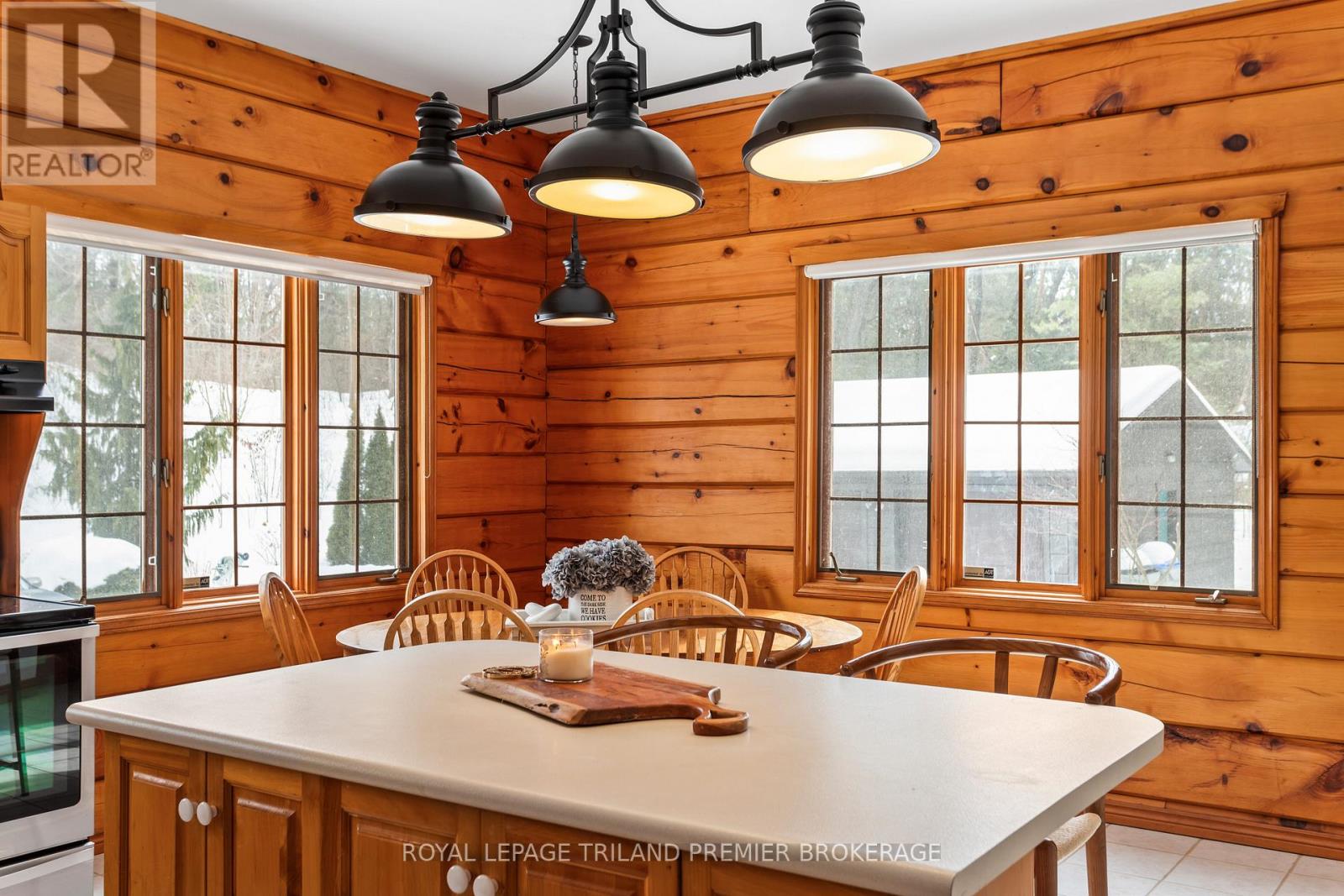 9936 Ontario Street, Lambton Shores, Ontario  N0M 2L0 - Photo 18 - X12987128