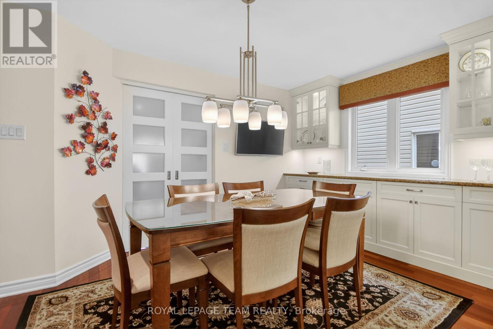 210 Hunterbrook Street N, Ottawa, Ontario  K2K 0E6 - Photo 2 - X12987122