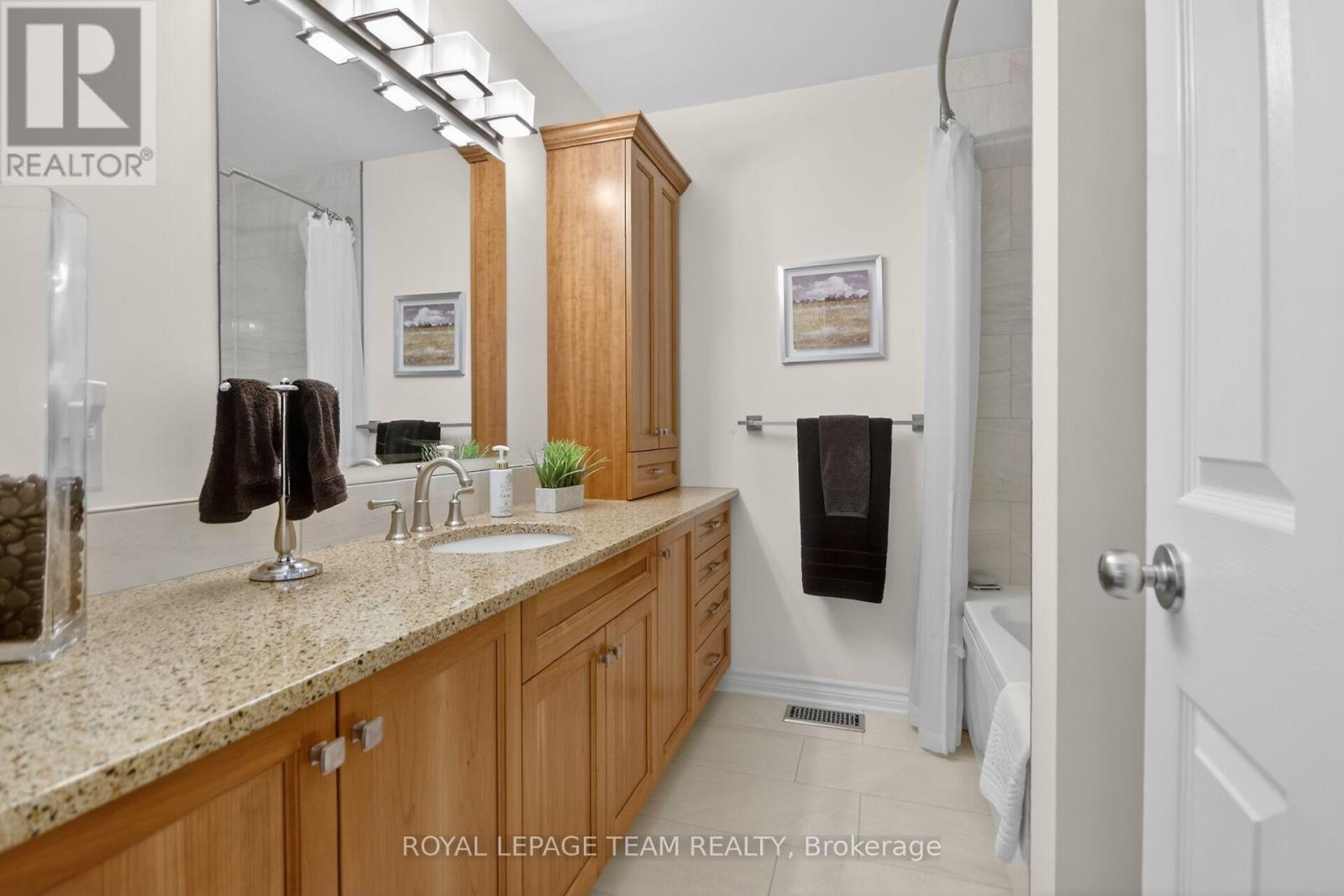 210 Hunterbrook Street N, Ottawa, Ontario  K2K 0E6 - Photo 37 - X12987122