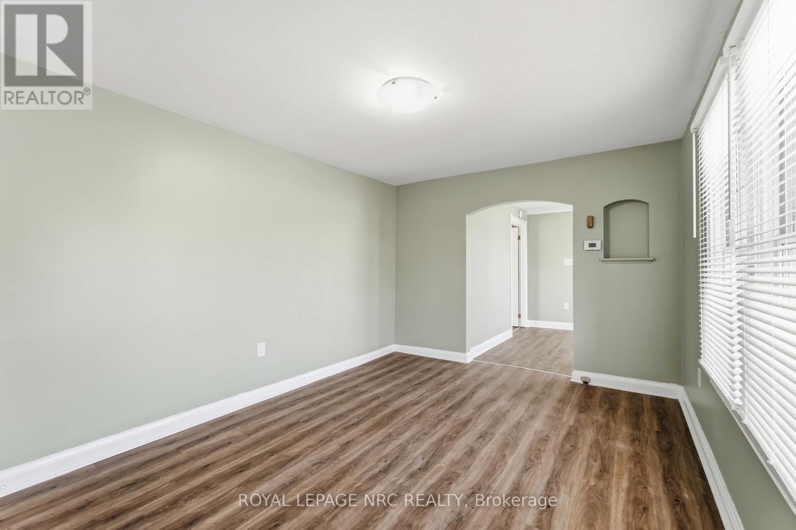 1 Linwood Street, St. Catharines, Ontario  L2N 2H4 - Photo 11 - X12987106