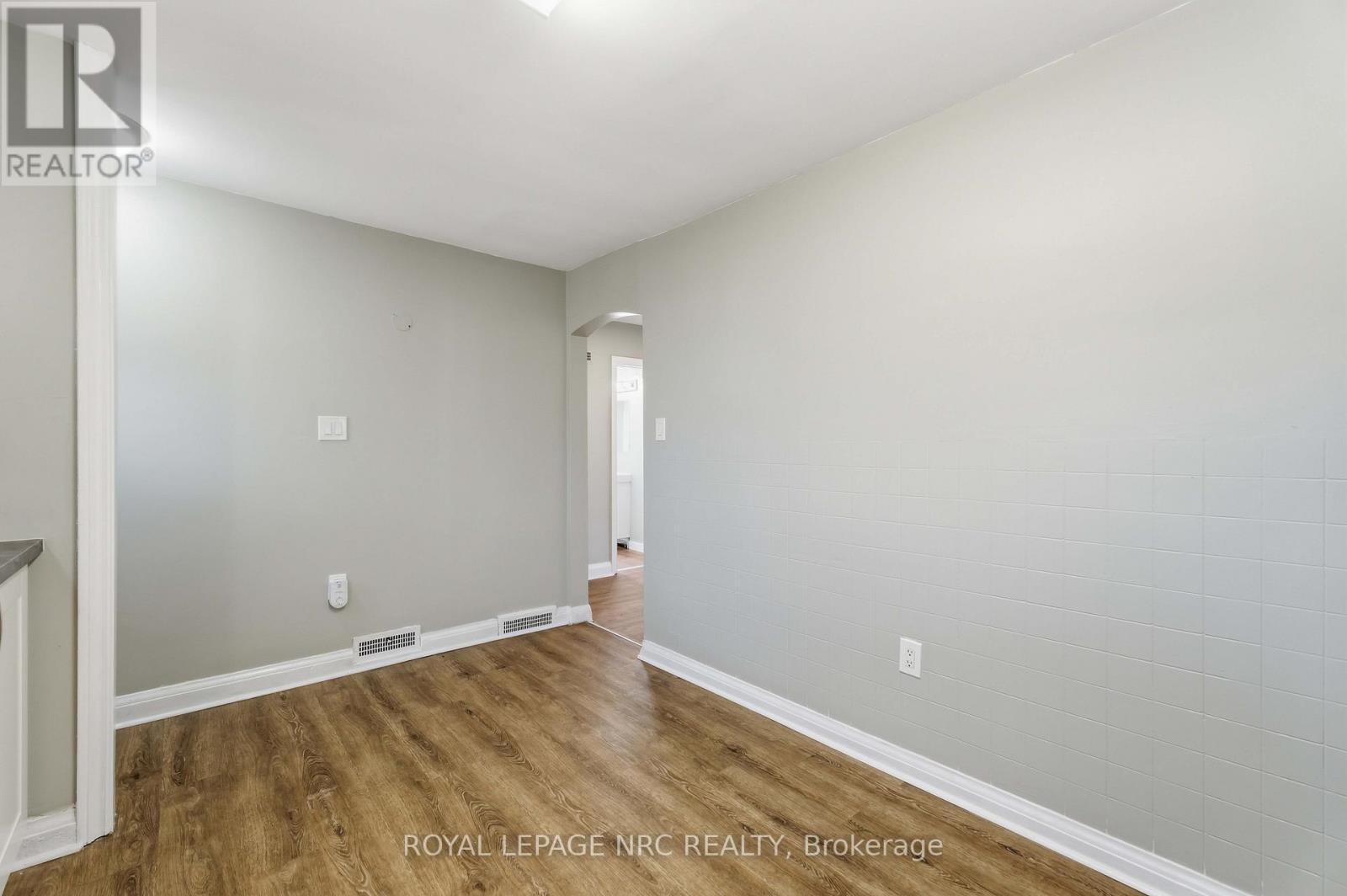 1 Linwood Street, St. Catharines, Ontario  L2N 2H4 - Photo 16 - X12987106