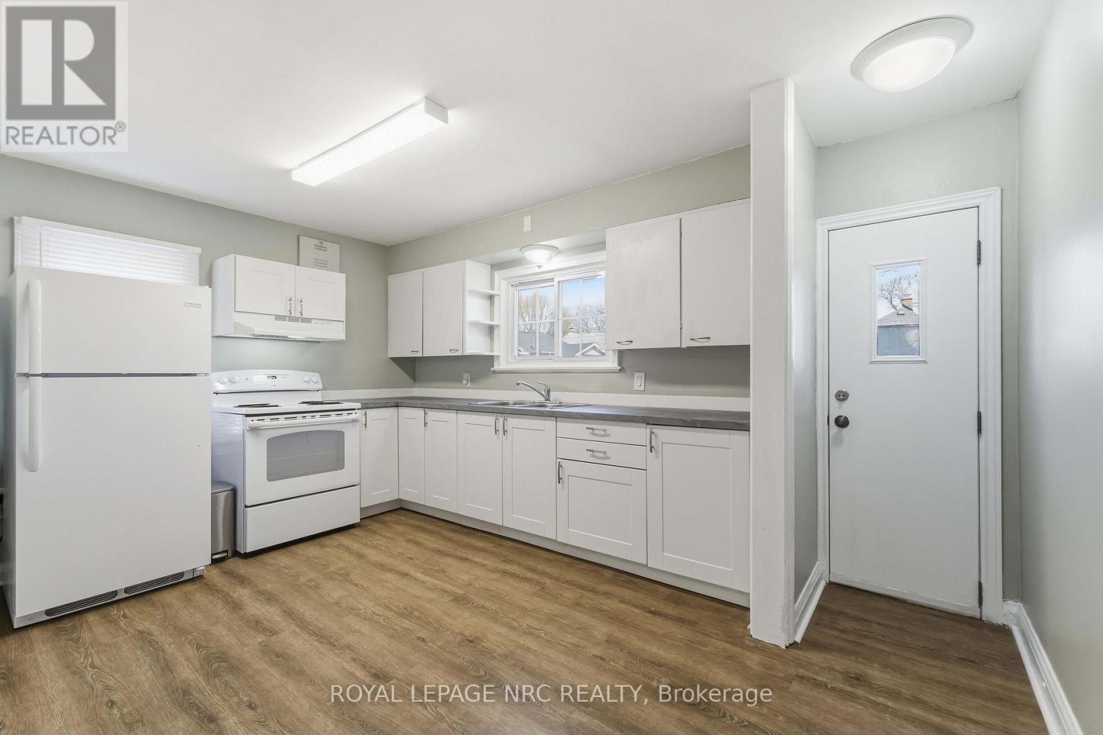 1 Linwood Street, St. Catharines, Ontario  L2N 2H4 - Photo 17 - X12987106