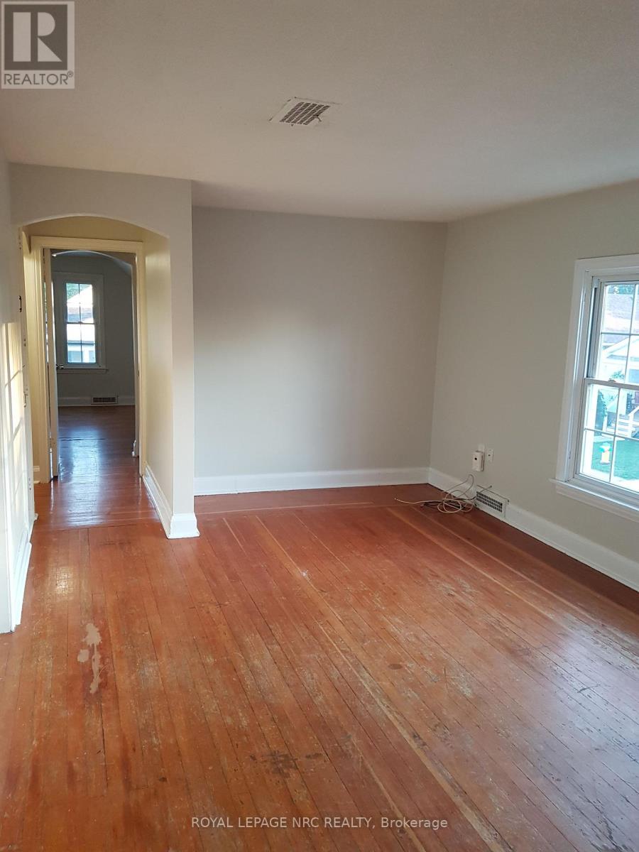 1 Linwood Street, St. Catharines, Ontario  L2N 2H4 - Photo 35 - X12987106