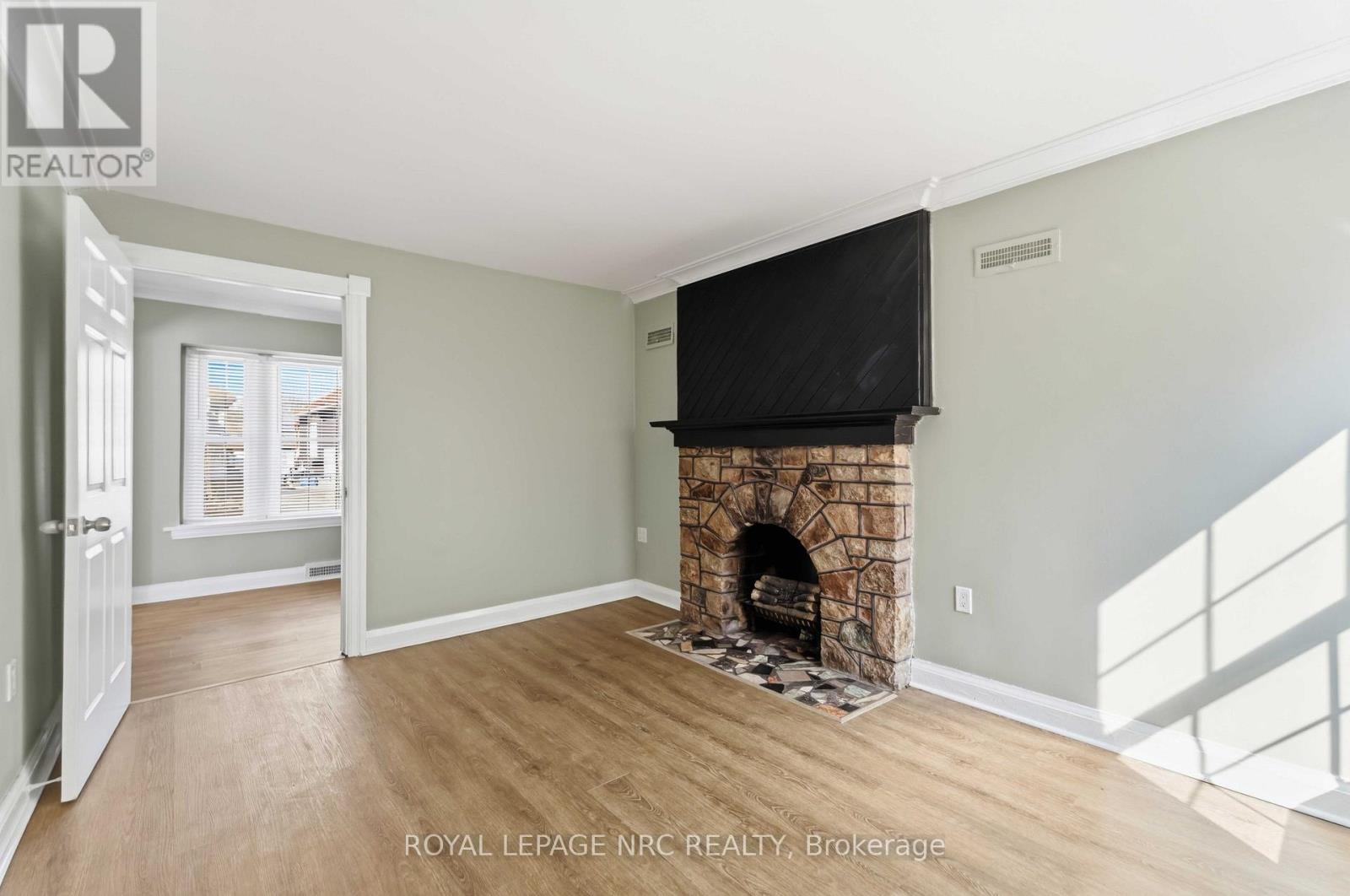 1 Linwood Street, St. Catharines, Ontario  L2N 2H4 - Photo 8 - X12987106