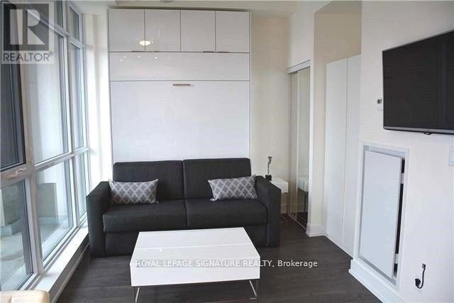 205 - 75 The Donway Way W, Toronto, Ontario  M3C 2E9 - Photo 4 - C12987126