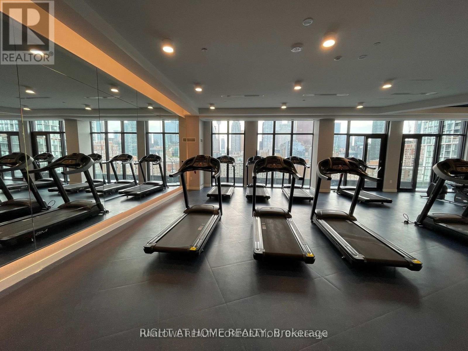 1630 - 70 Princess St Street E, Toronto, Ontario  M5A 0X6 - Photo 15 - C12987142