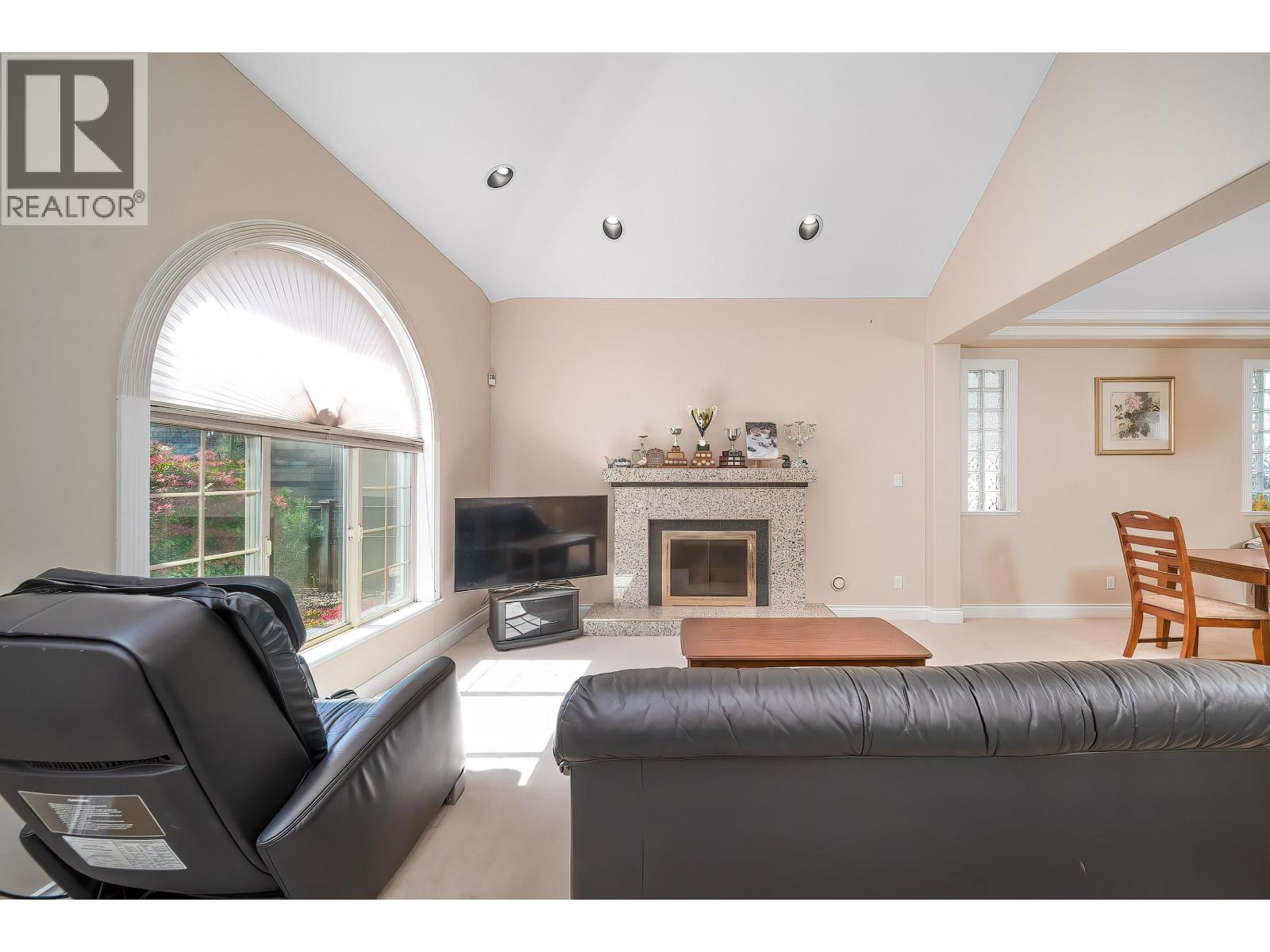 8671 Saunders Road, Richmond, British Columbia  V7A 2A6 - Photo 7 - R3109045