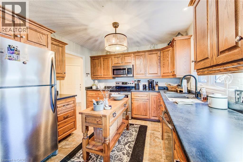 247 Armstrong Street W, Listowel, Ontario  N4W 3V8 - Photo 10 - 40817703