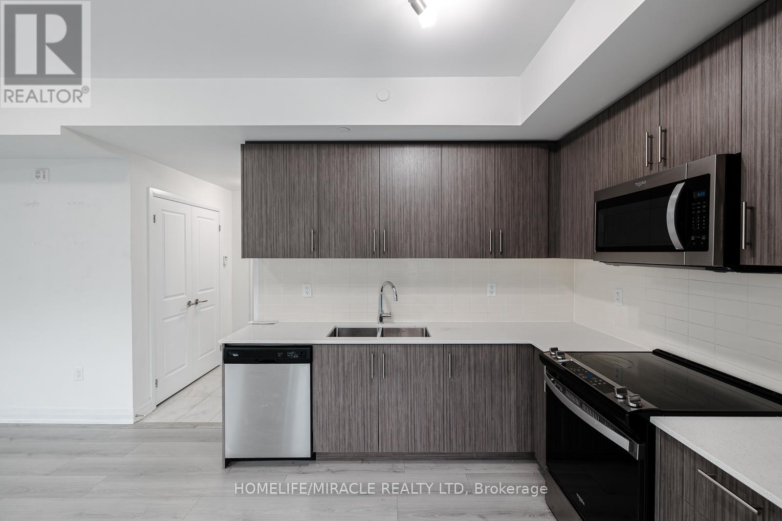 334 - 85 Attmar Drive, Brampton, Ontario  L6P 0Y6 - Photo 11 - W12977936