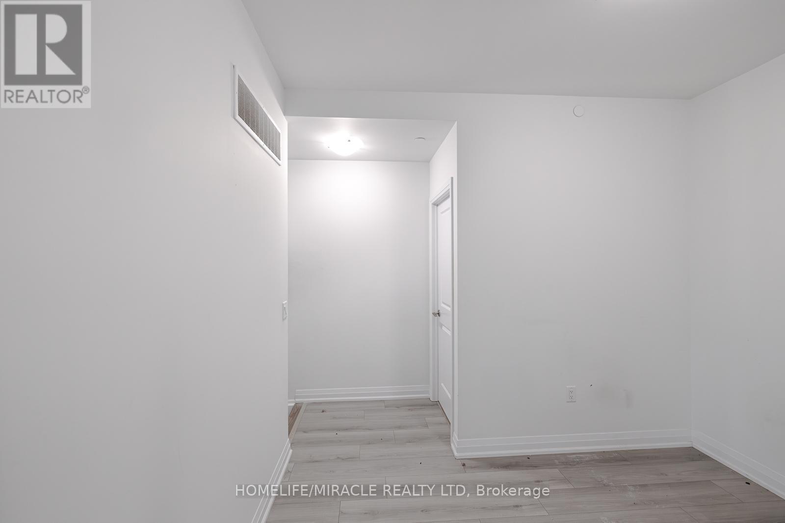 334 - 85 Attmar Drive, Brampton, Ontario  L6P 0Y6 - Photo 17 - W12977936