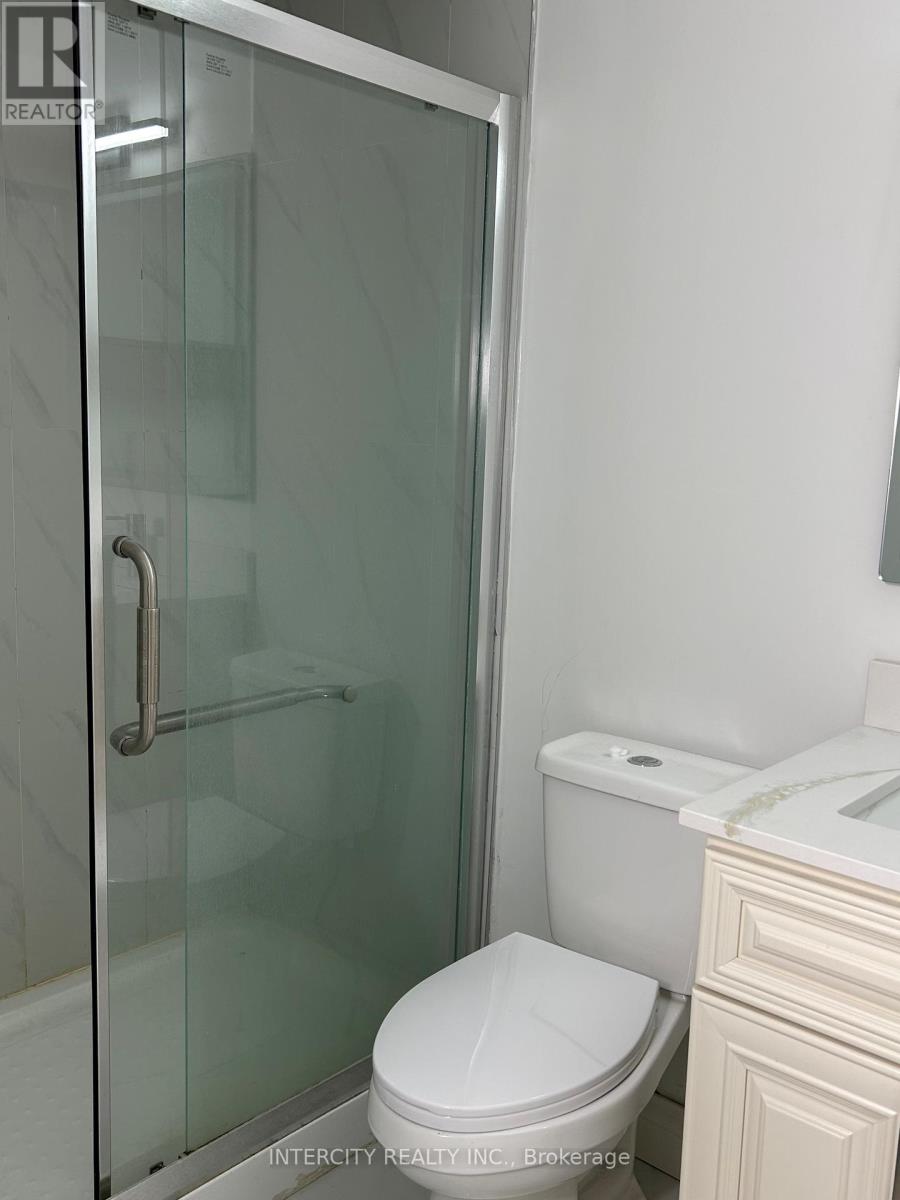 Main Floor - 260 Britannia Avenue, Bradford West Gwillimbury, Ontario L3Z 1A7 - Photo 9 - N12987166