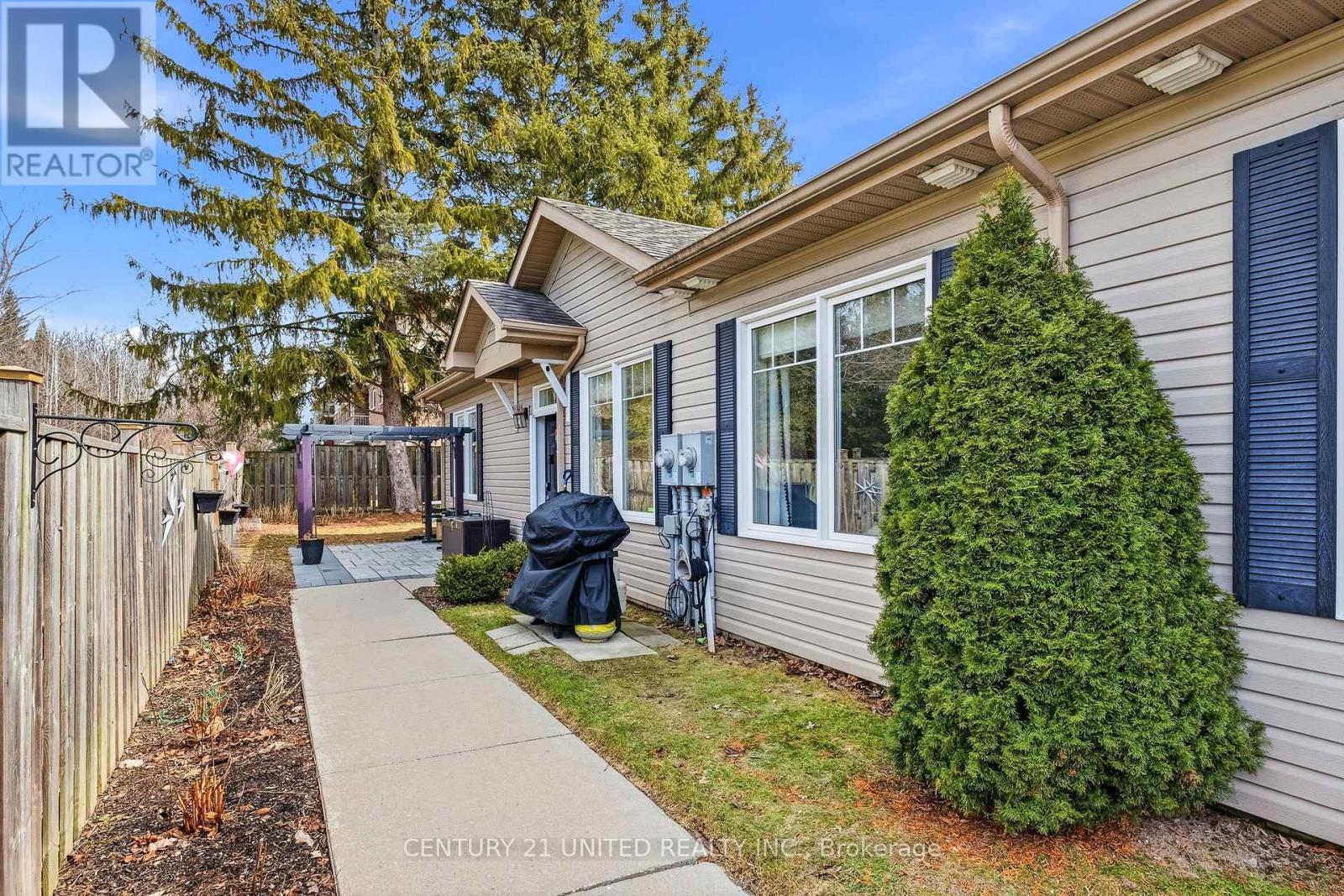 4 - 774 Ontario Street, Cobourg, Ontario  K9A 3C5 - Photo 4 - X12898492